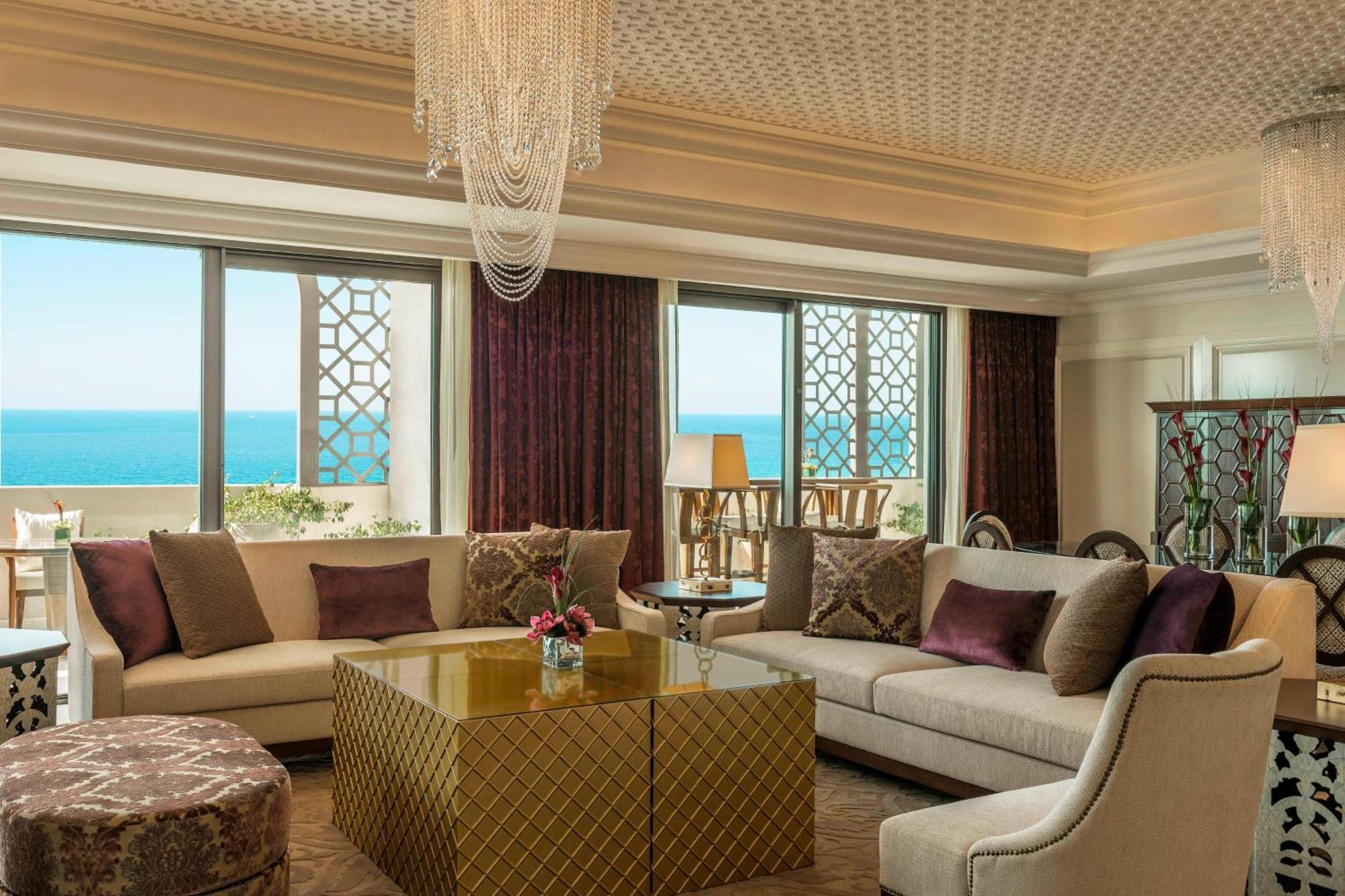 Ajman Saray, A Luxury Collection Resort, Ajman Exterior foto A living room at the Atlantis, The Royal